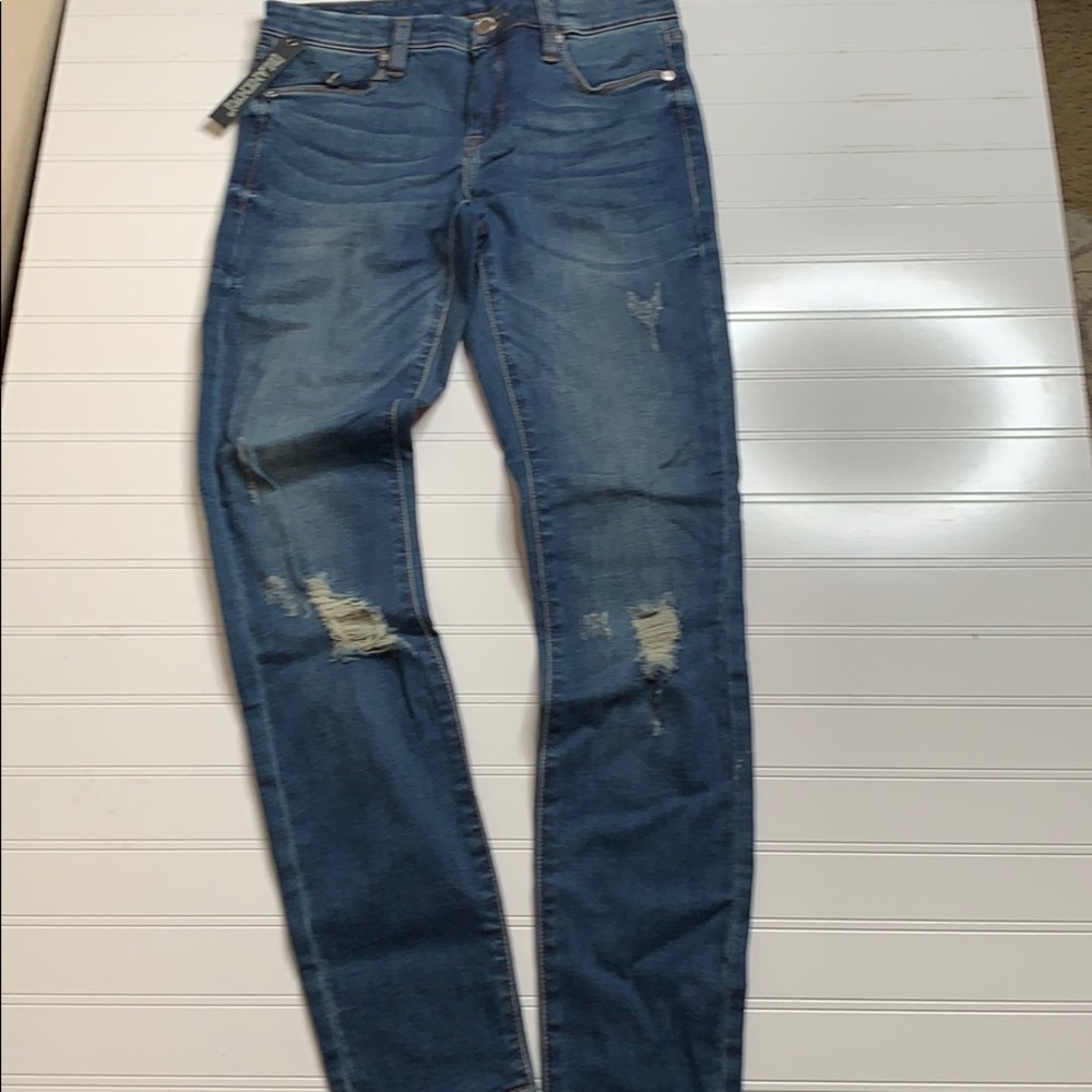 Blank NYC Spray On Distressed Jeans - NWT- Sz 26